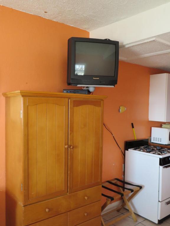 White Sands Inn Маратон Экстерьер фото
