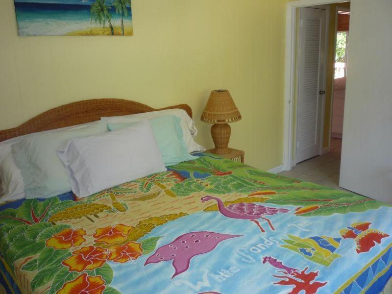 White Sands Inn Маратон Экстерьер фото